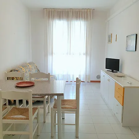 Apartment Lovely Flat In Pineda 100m From The Bibione