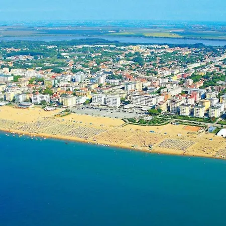 Apartment Lovely Flat In Pineda 100m From The