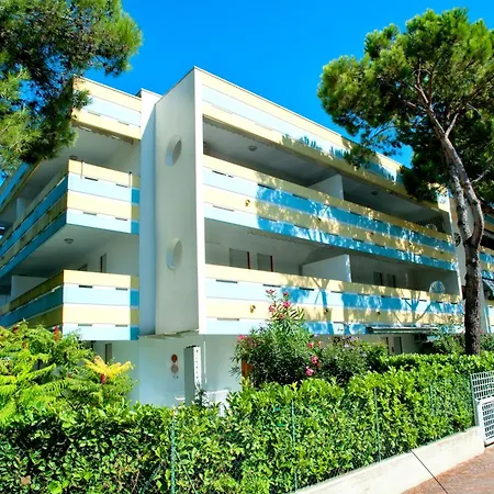 Lovely Flat In Pineda 100m From The Apartment